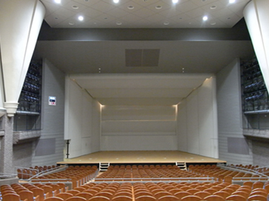 大ホール舞台吊り物ワイヤー交換