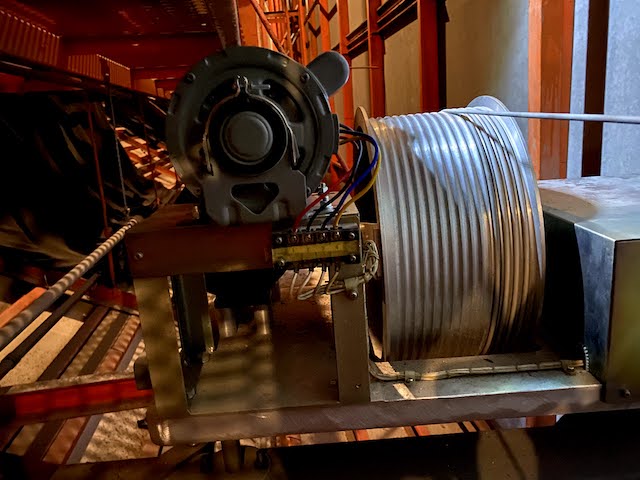 吊りマイク装置