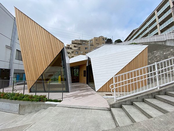 ムラサキペンギン 舞台音響映像照明設備